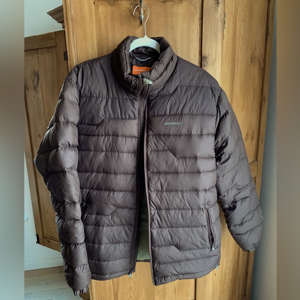 Men’s Merrell coat, large